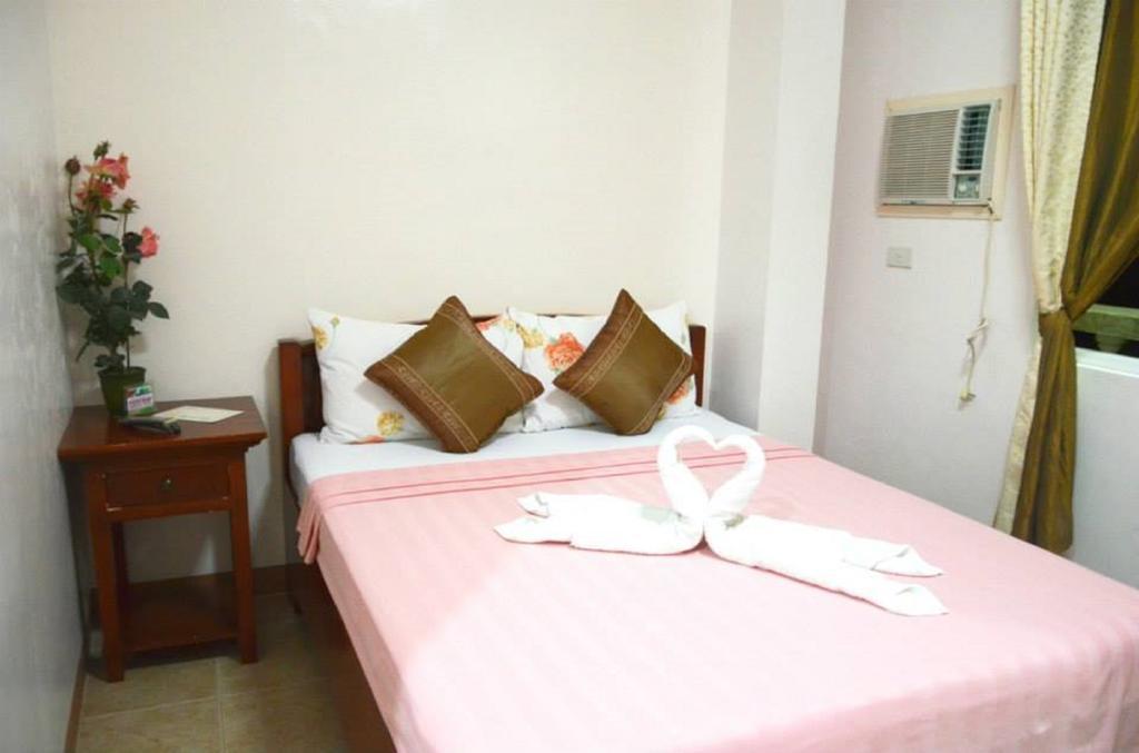 Casa D' Estrella Apartelle Balabag  Rom bilde