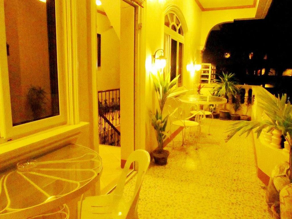 Casa D' Estrella Apartelle Balabag  Eksteriør bilde