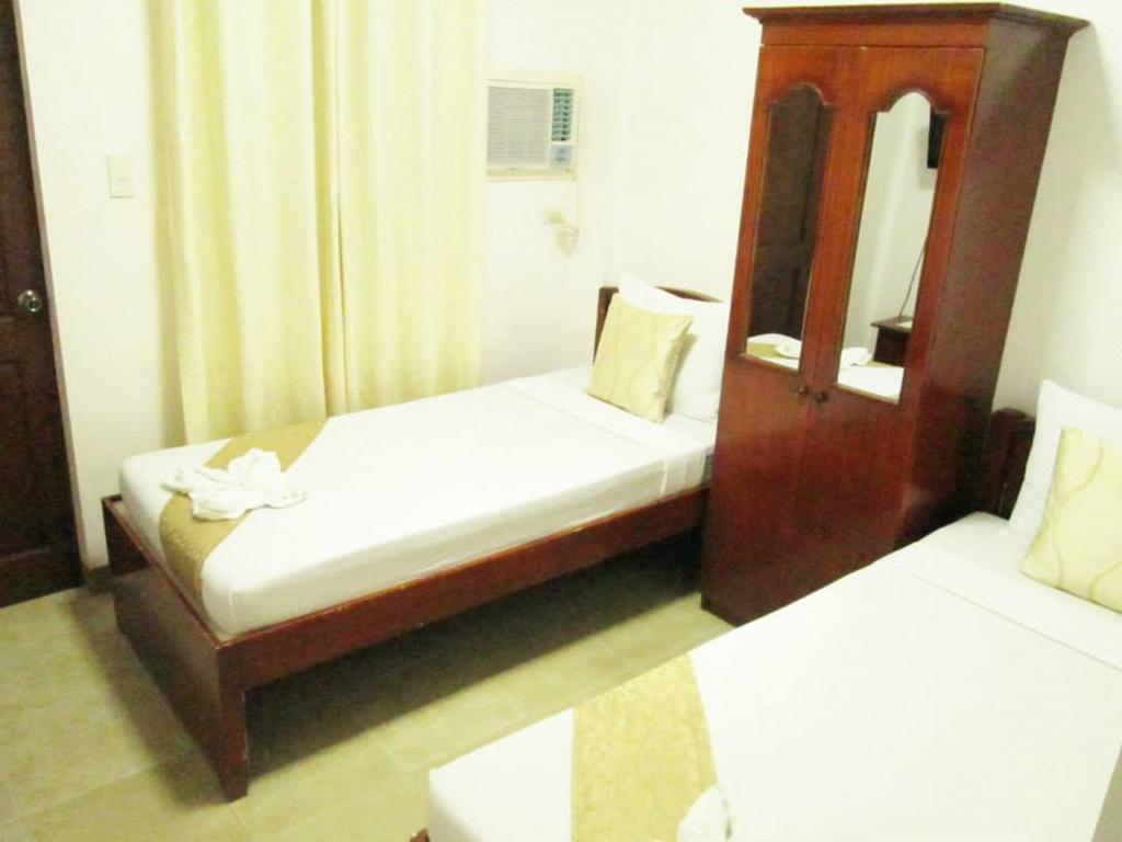 Casa D' Estrella Apartelle Balabag  Rom bilde